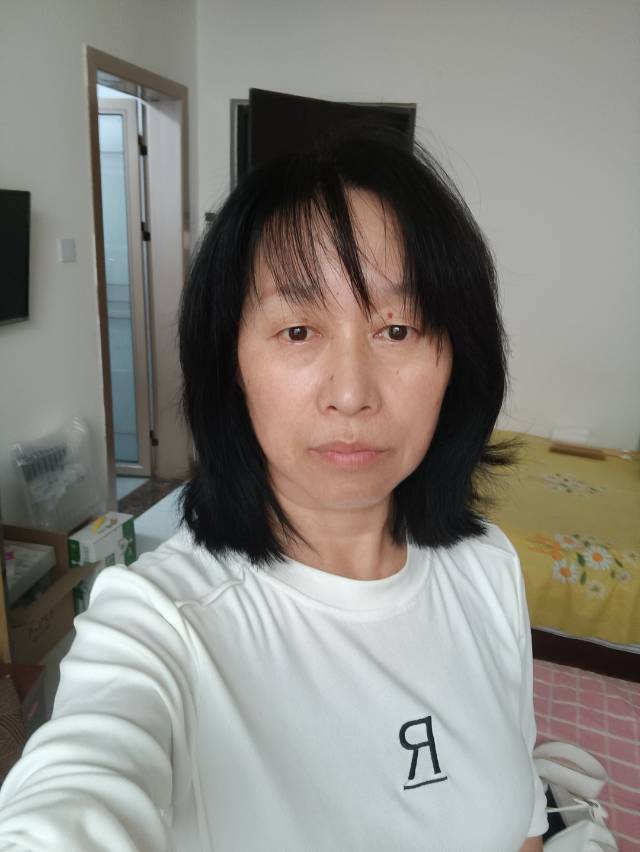 阿姨资料照片