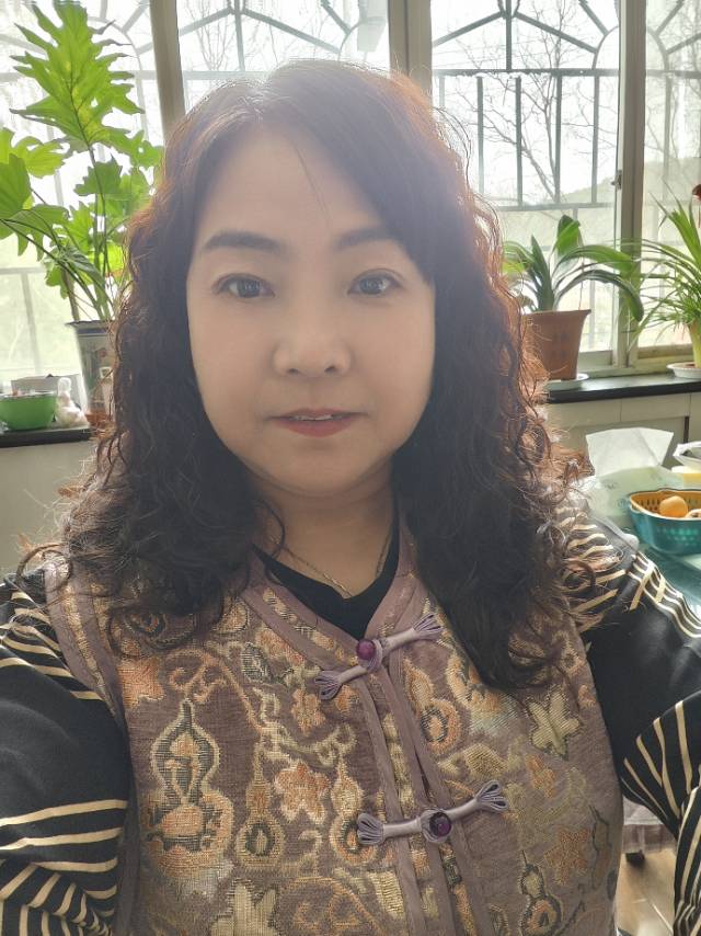 康阿姨照片