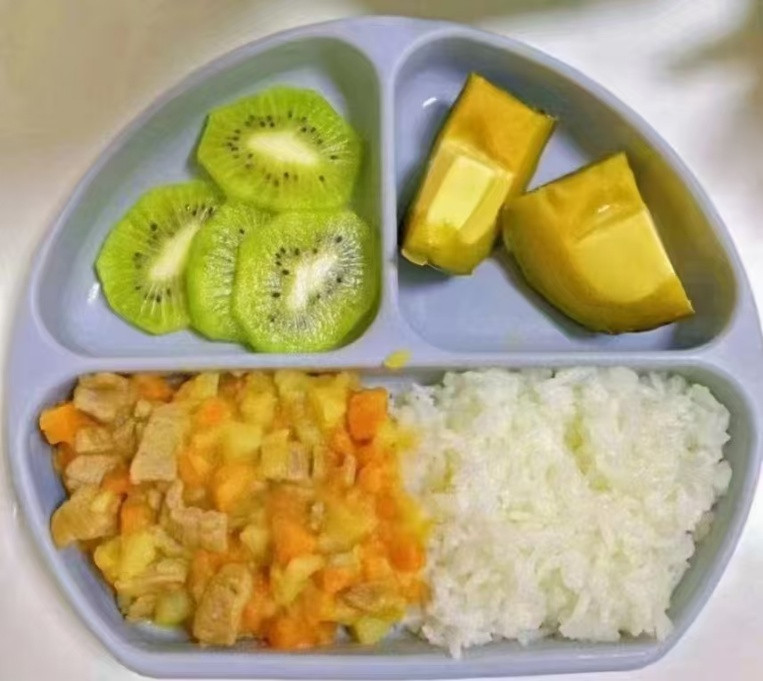 程阿姨照片