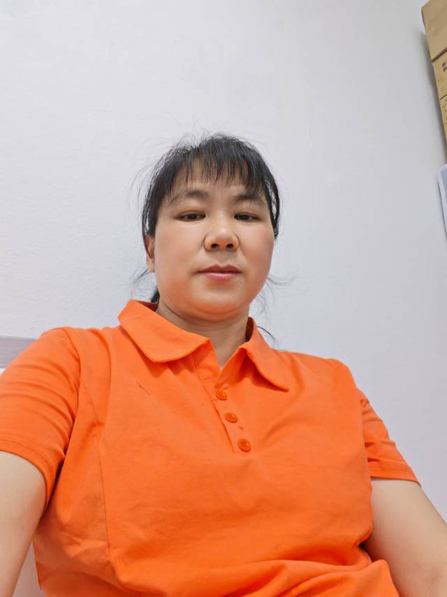 阿姨资料照片