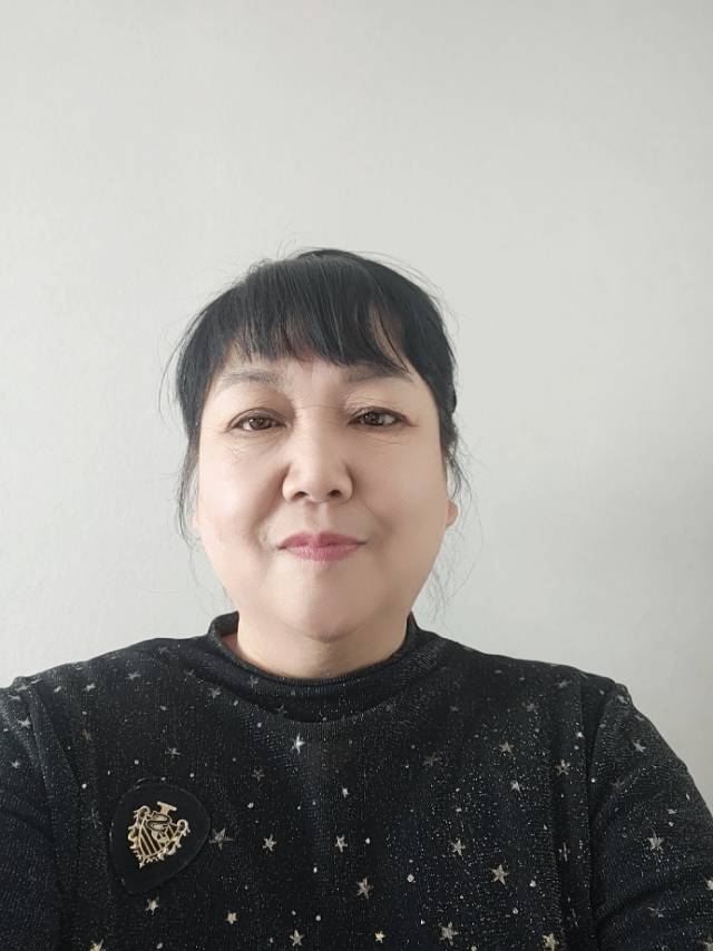 阿姨资料照片