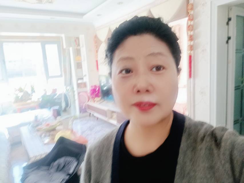 阿姨资料照片