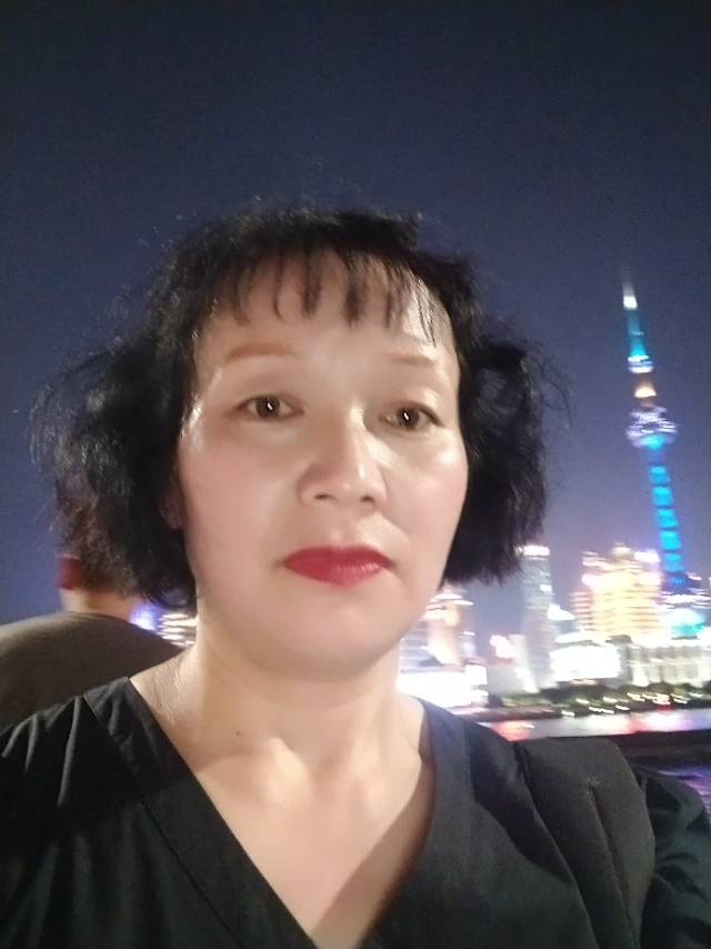 阿姨资料照片