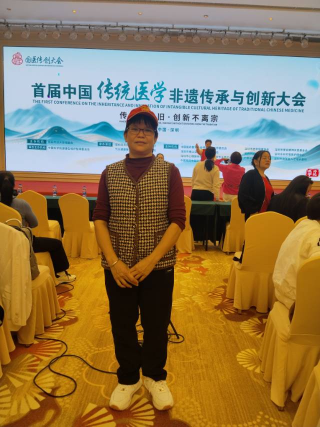 李阿姨照片