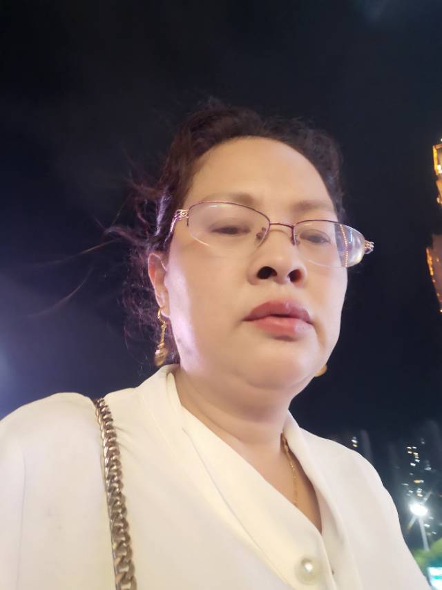 郝阿姨照片