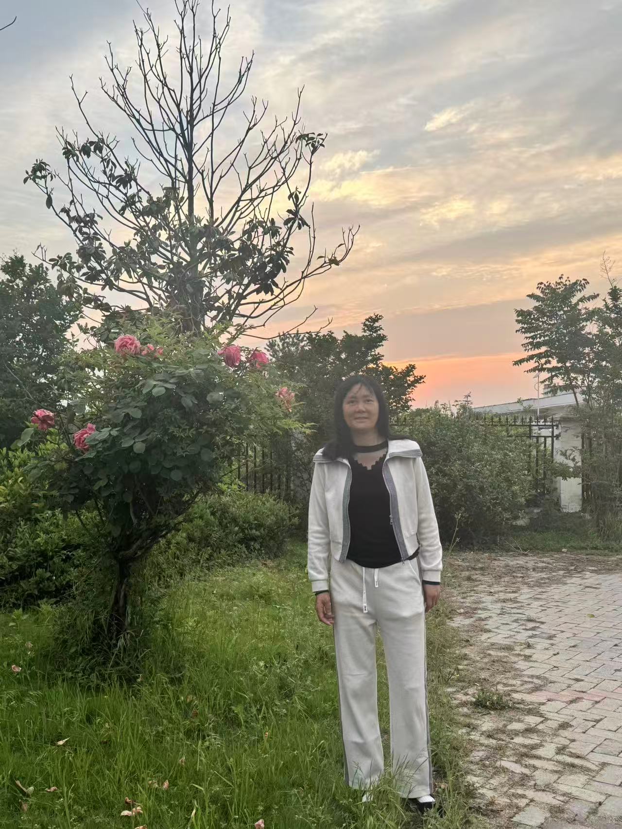 李阿姨照片