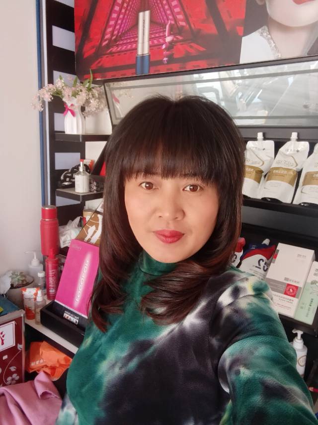 黄护工照片