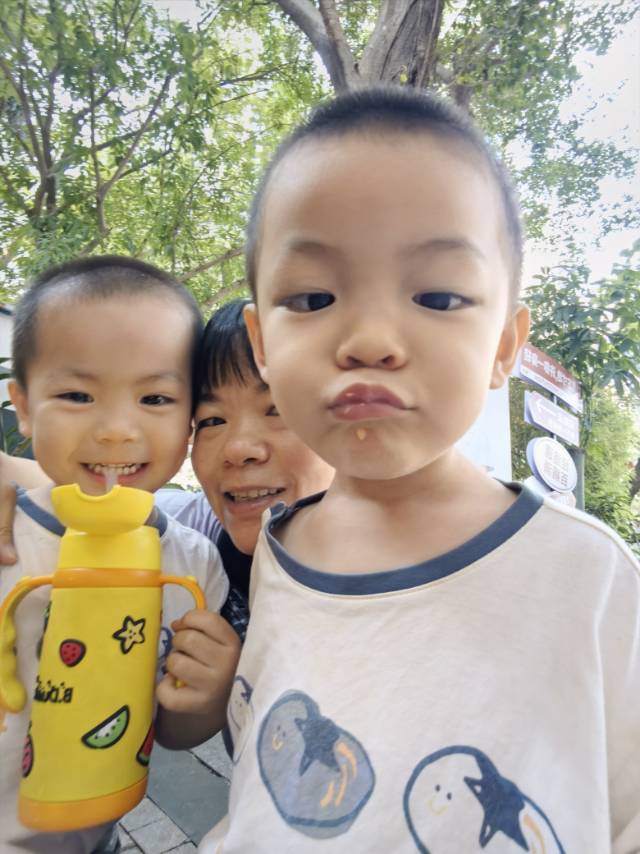 李阿姨照片