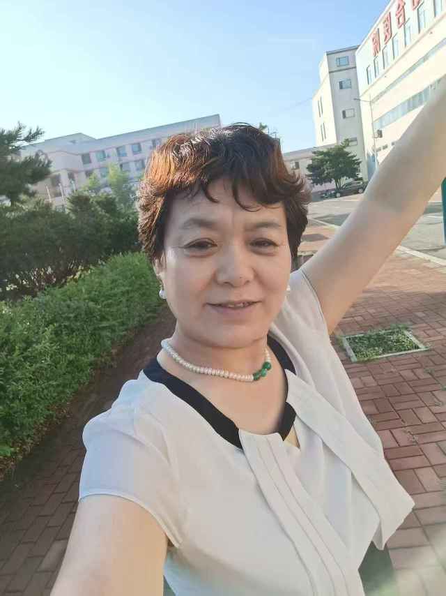 姚护工照片