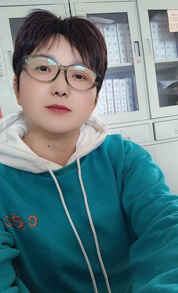 李阿姨照片