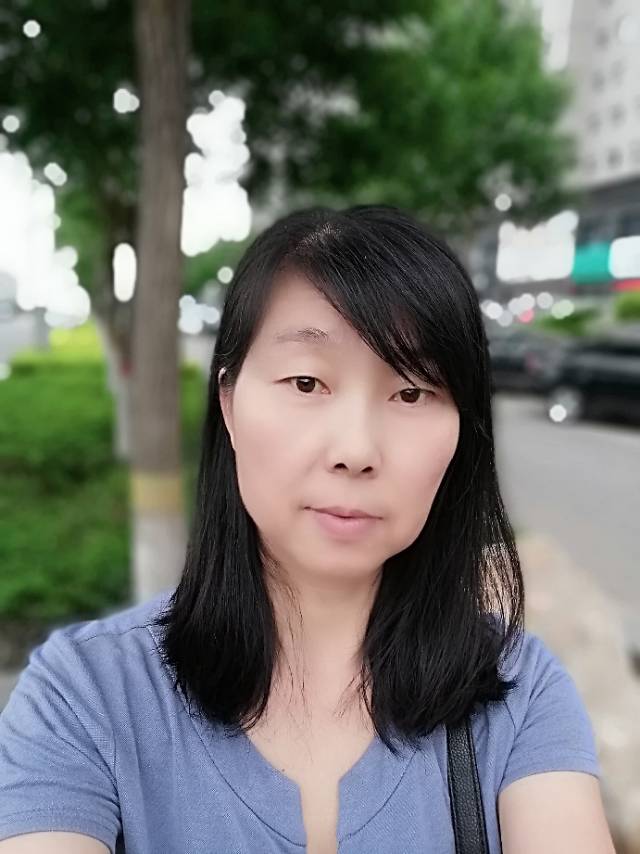 阿姨资料照片