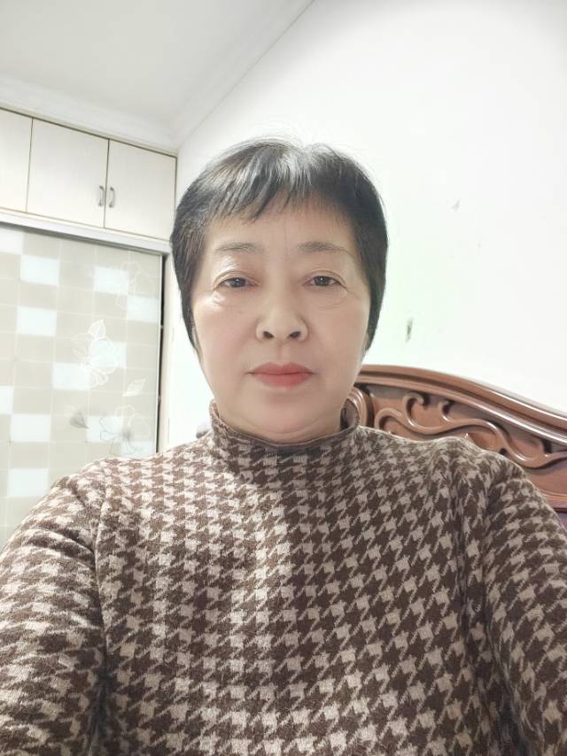 蒋阿姨照片