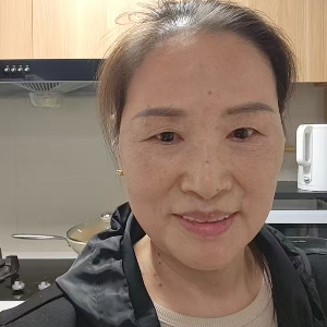 阿姨照片