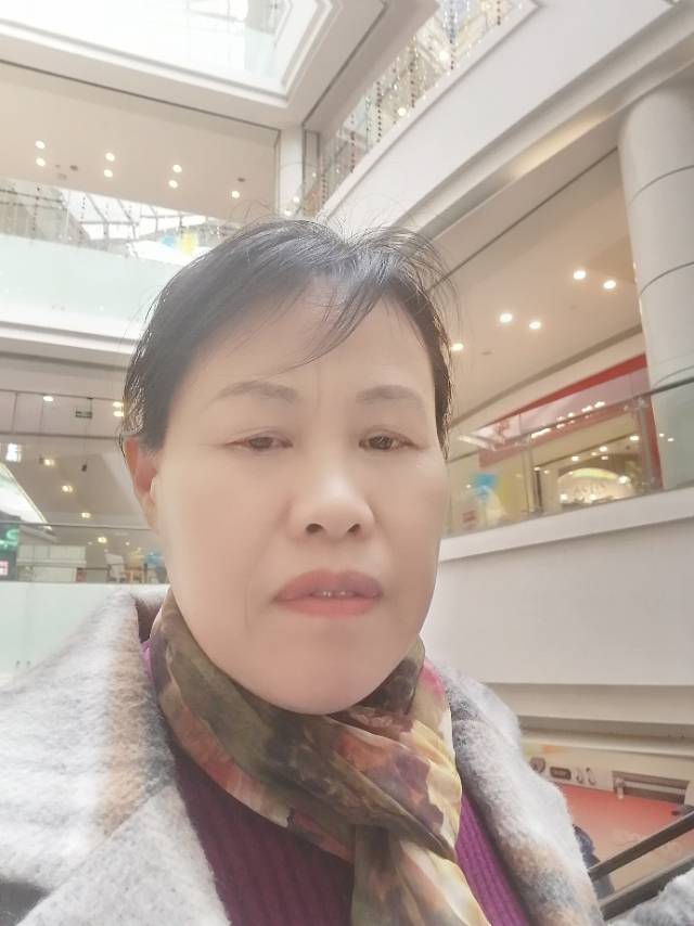 李阿姨照片