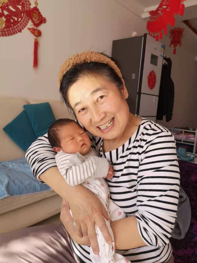 杨阿姨照片