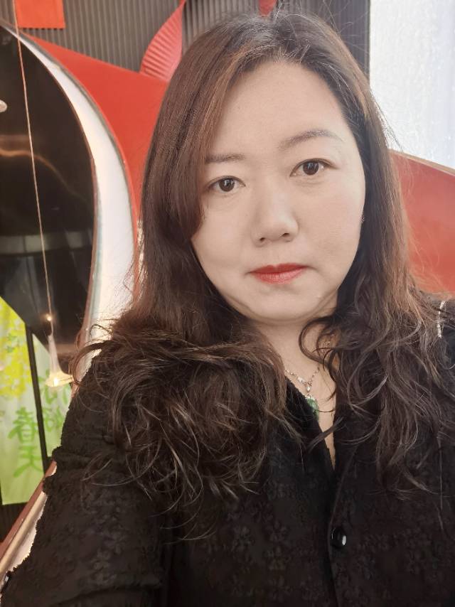 余阿姨照片