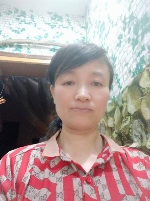 龙阿姨照片