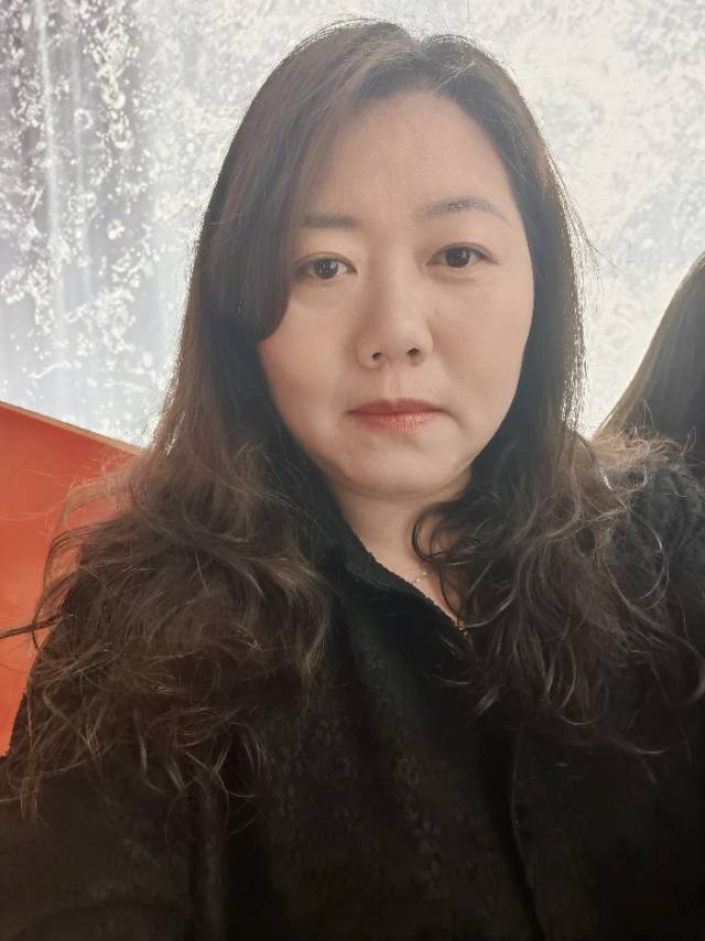 余阿姨照片