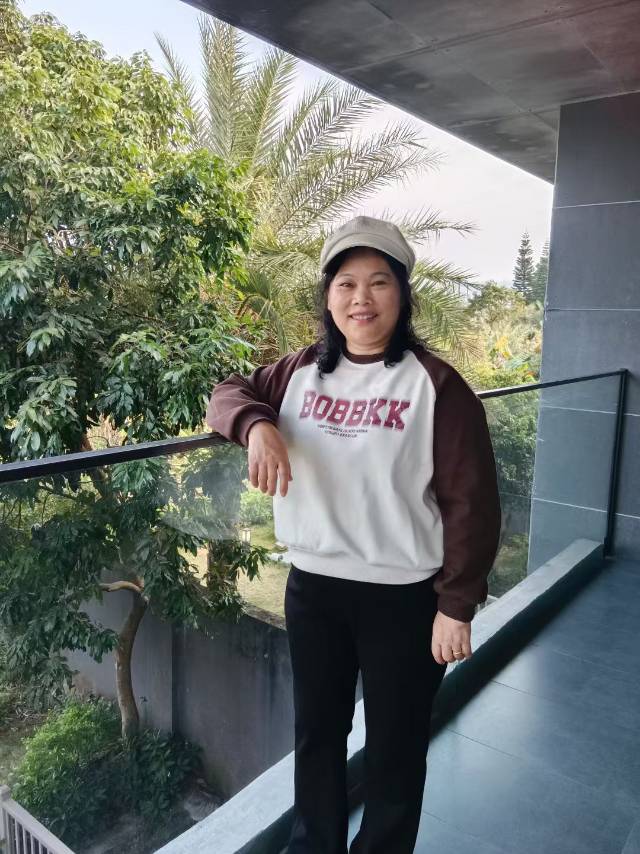 刘阿姨照片