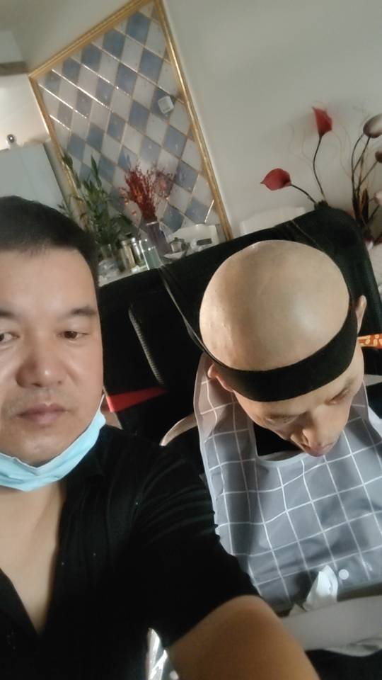 胡护工照片