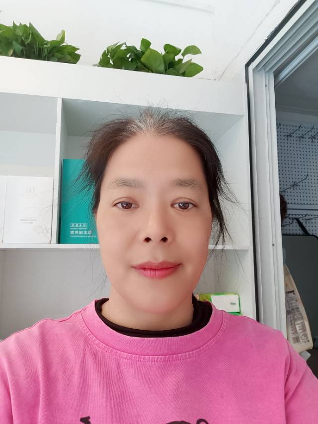 黄阿姨照片