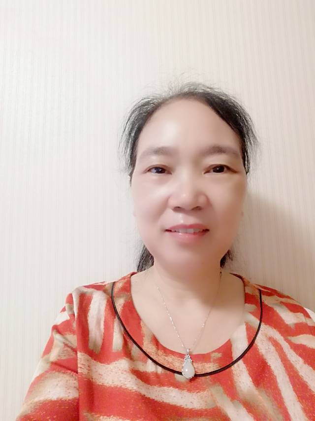 阿姨资料照片
