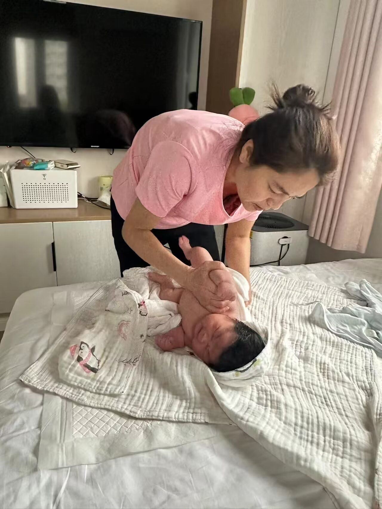 胡阿姨照片