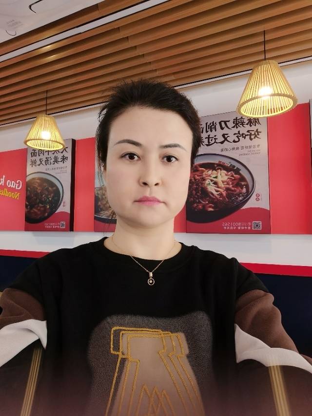 于阿姨照片