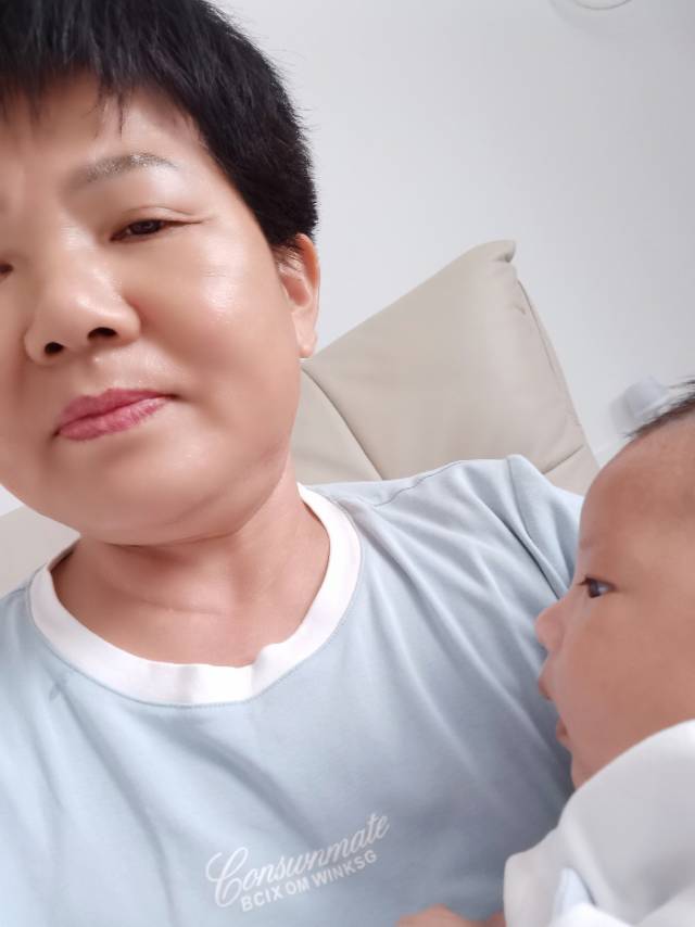 杨阿姨照片