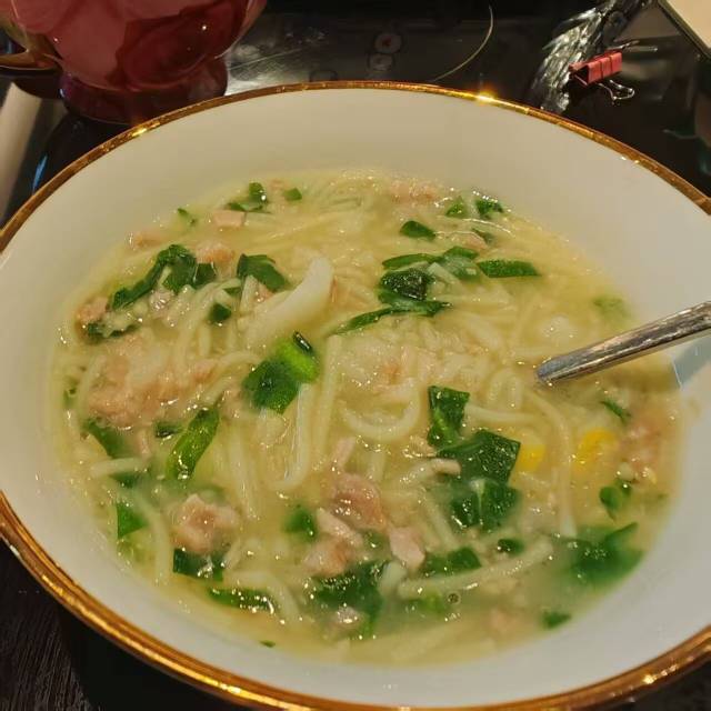 党阿姨照片