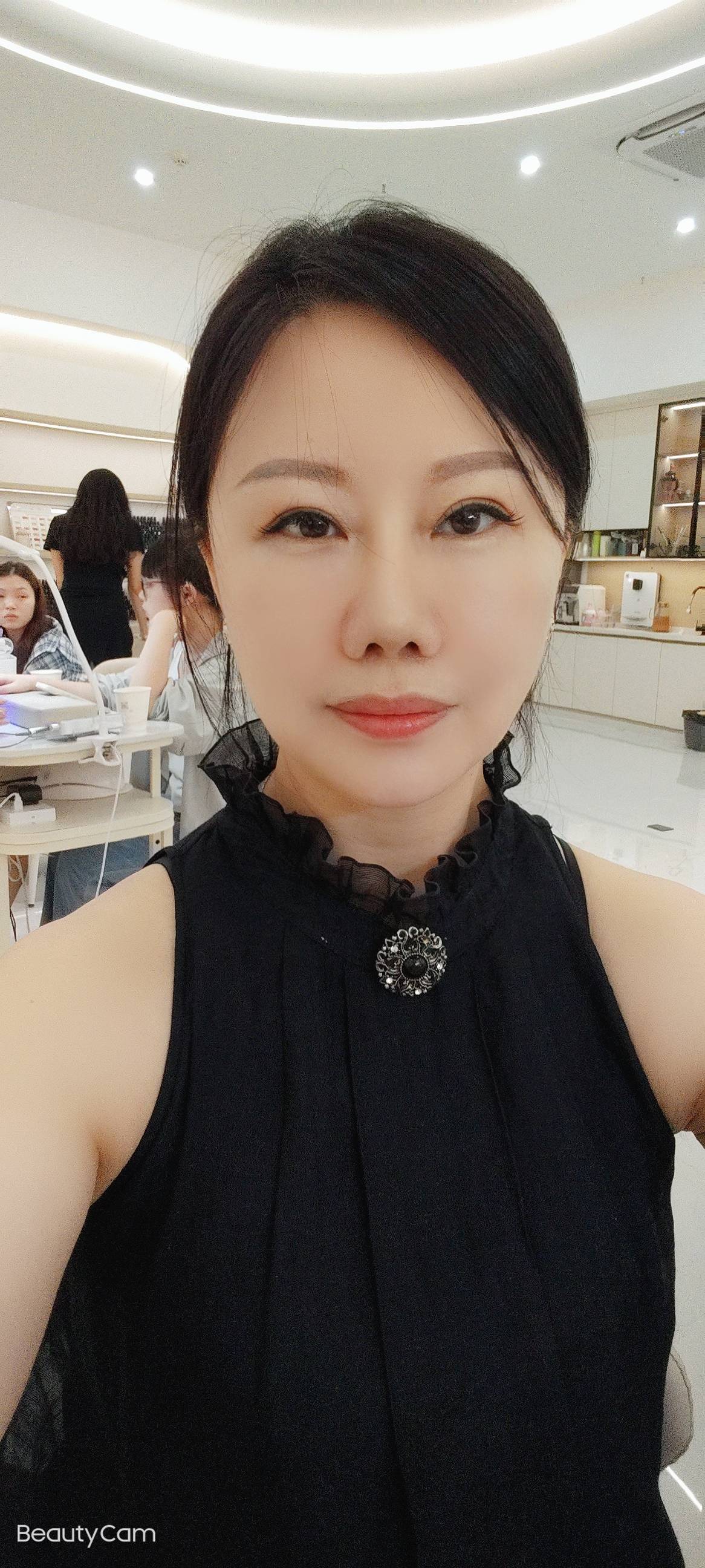 伍阿姨照片