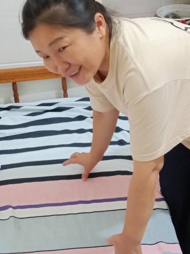 蒋护工照片