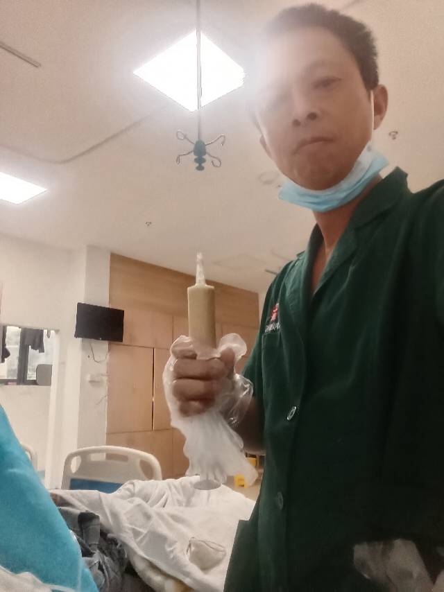 刘护工照片