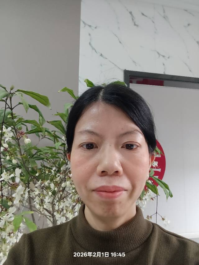 阿姨资料照片