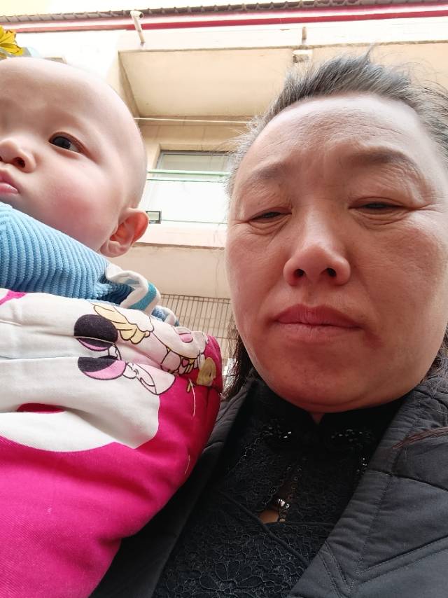 秦护工照片