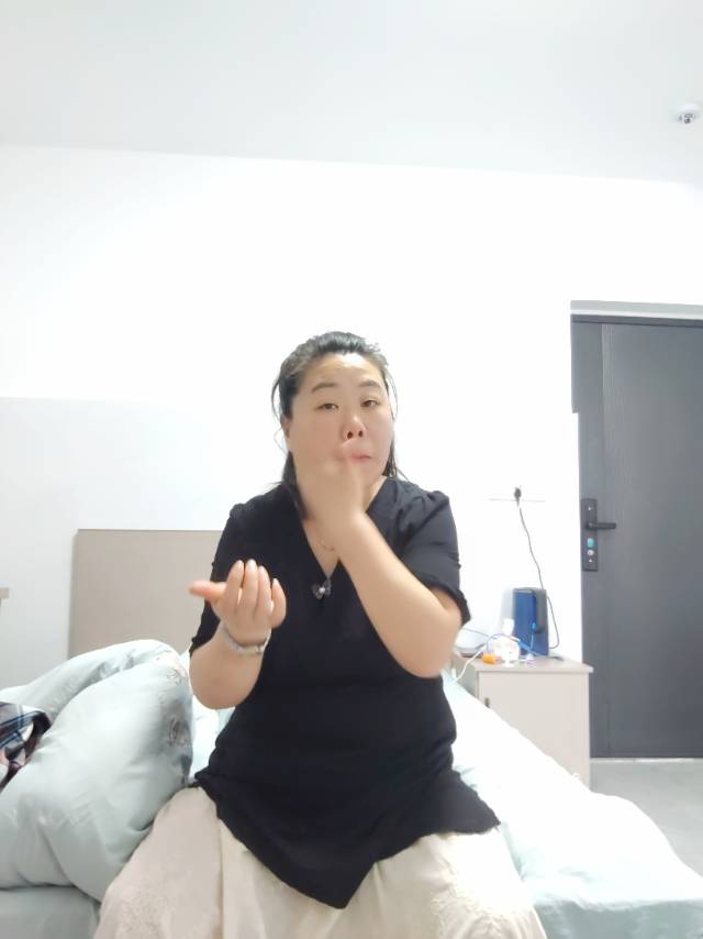 睢阿姨照片