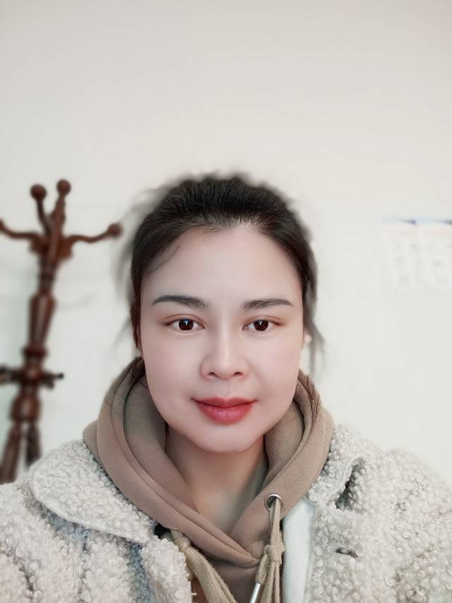 张护工照片