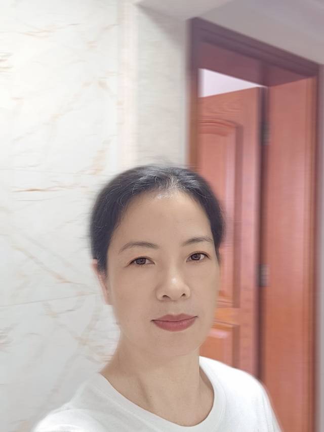 赖阿姨照片