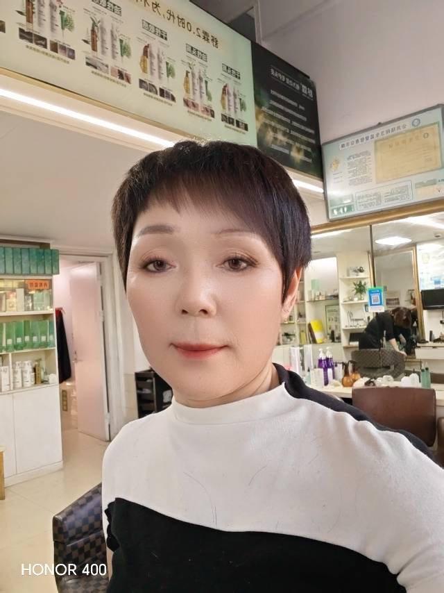 谷阿姨照片
