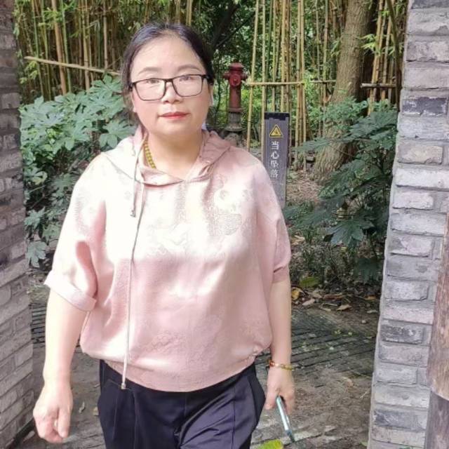 陈阿姨照片