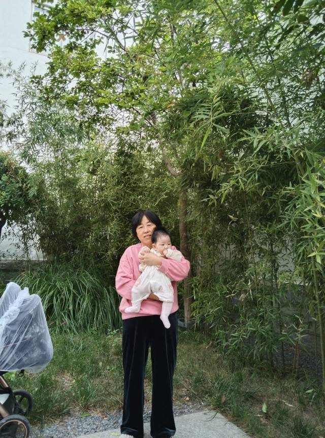 付阿姨的照片