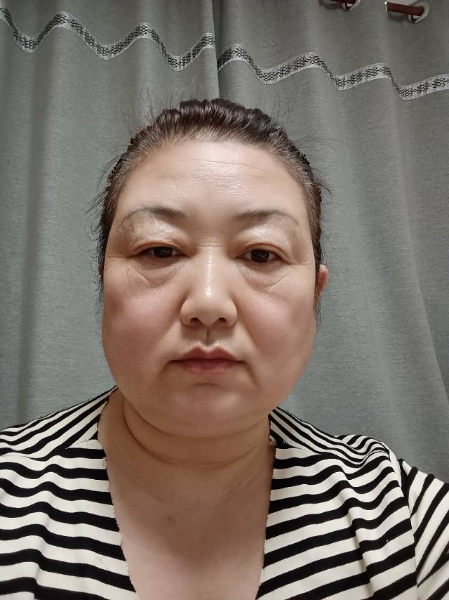 阿姨资料照片