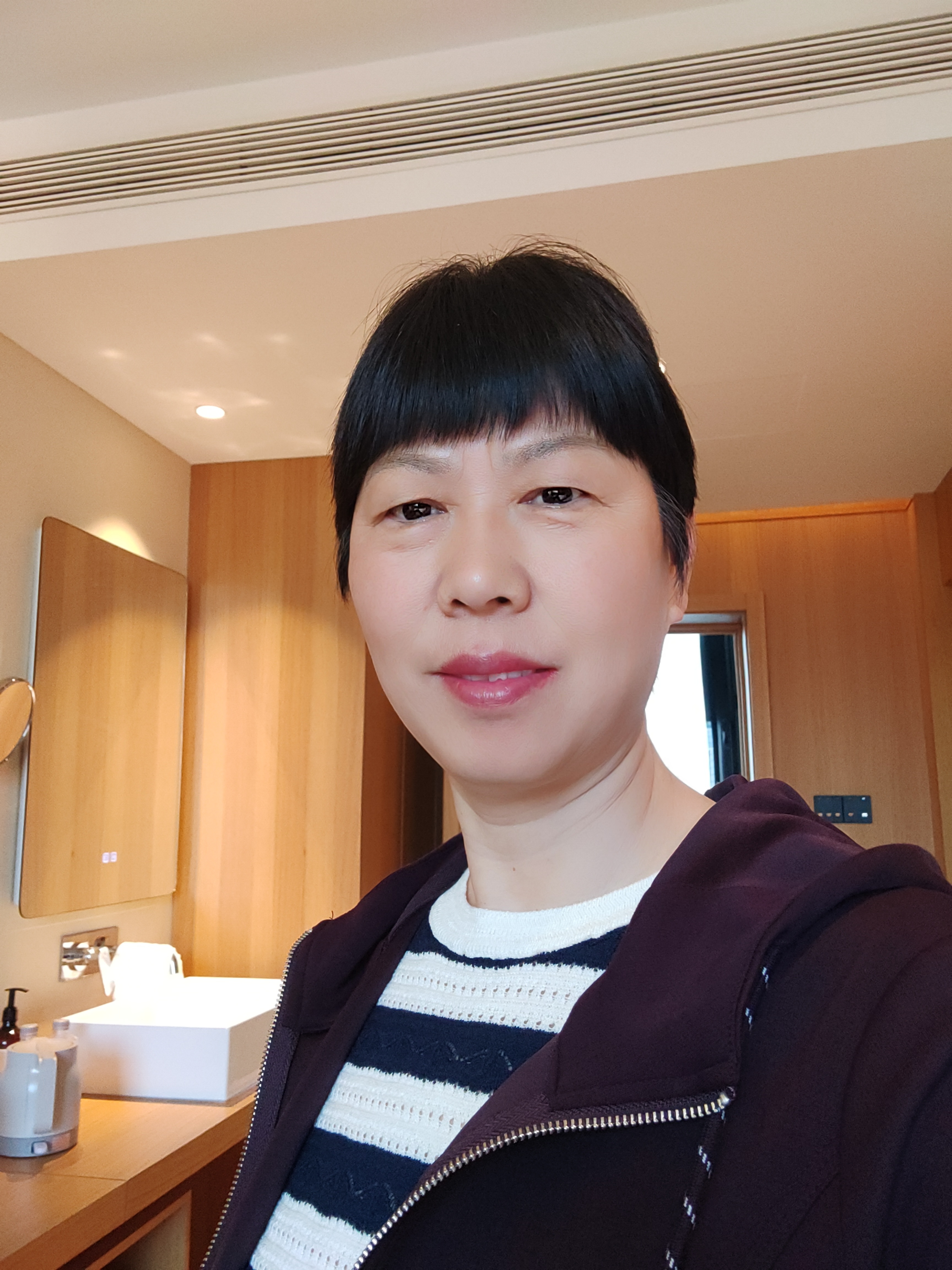 阿姨资料照片