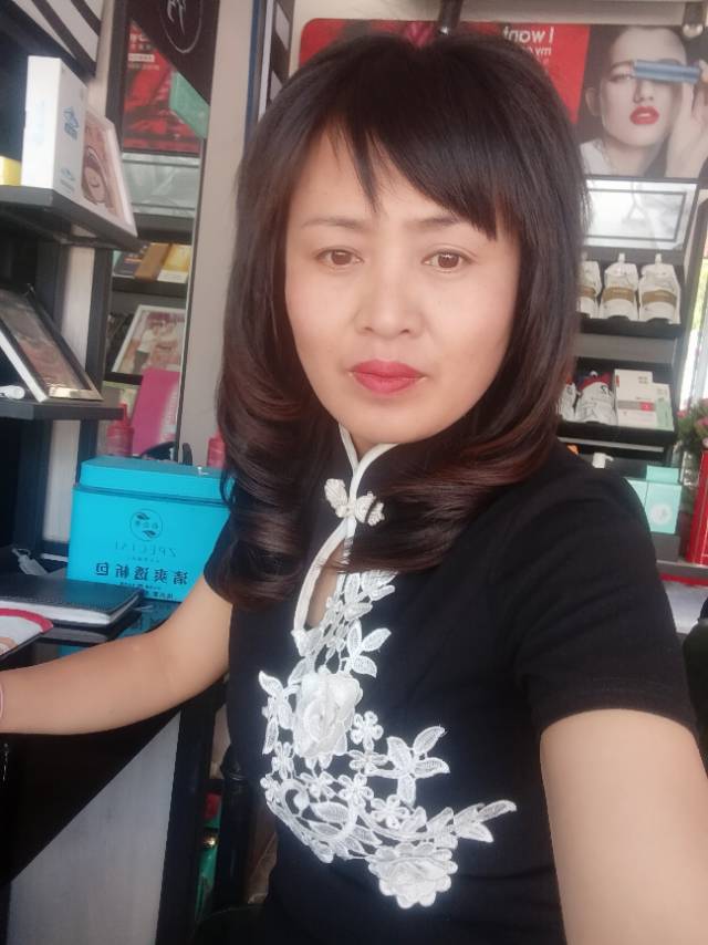 黄护工照片