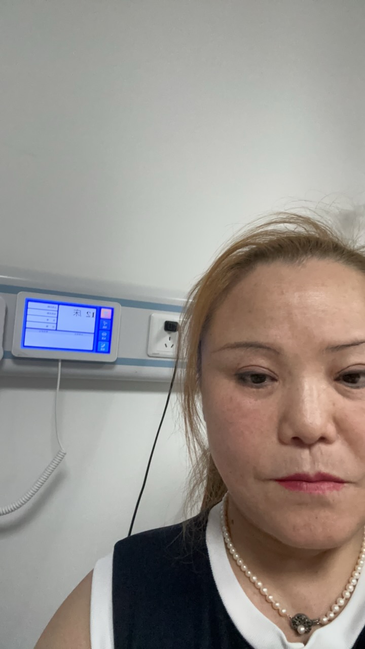冉护工照片