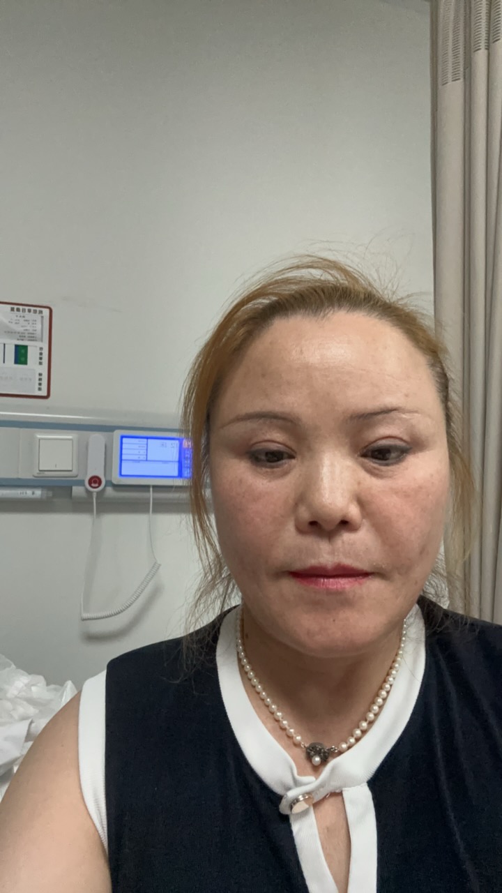 阿姨资料照片