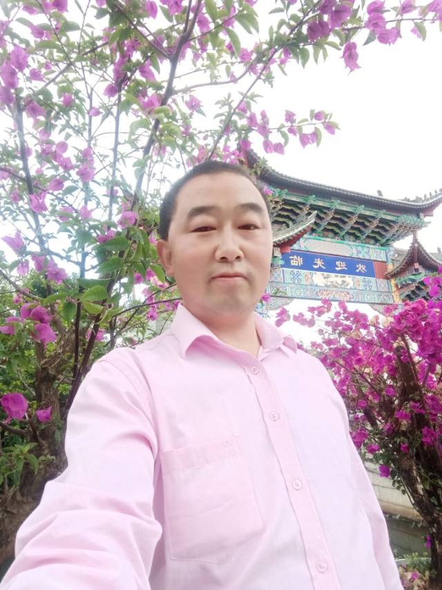 杨护工照片