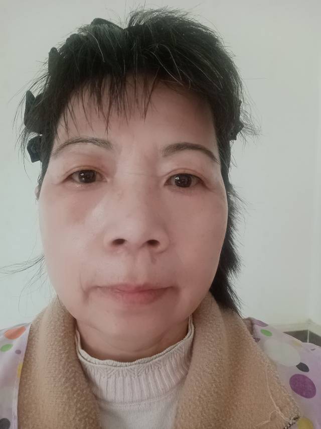 陈阿姨照片