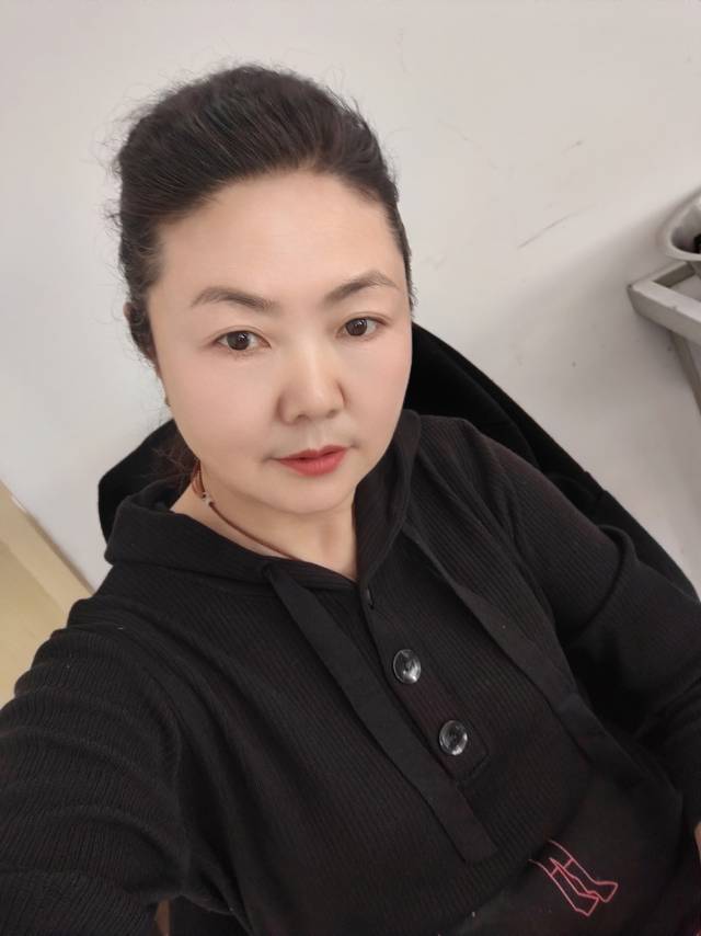 阿姨资料照片