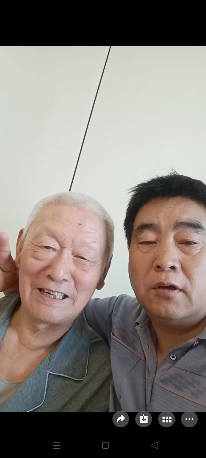 仇护工照片